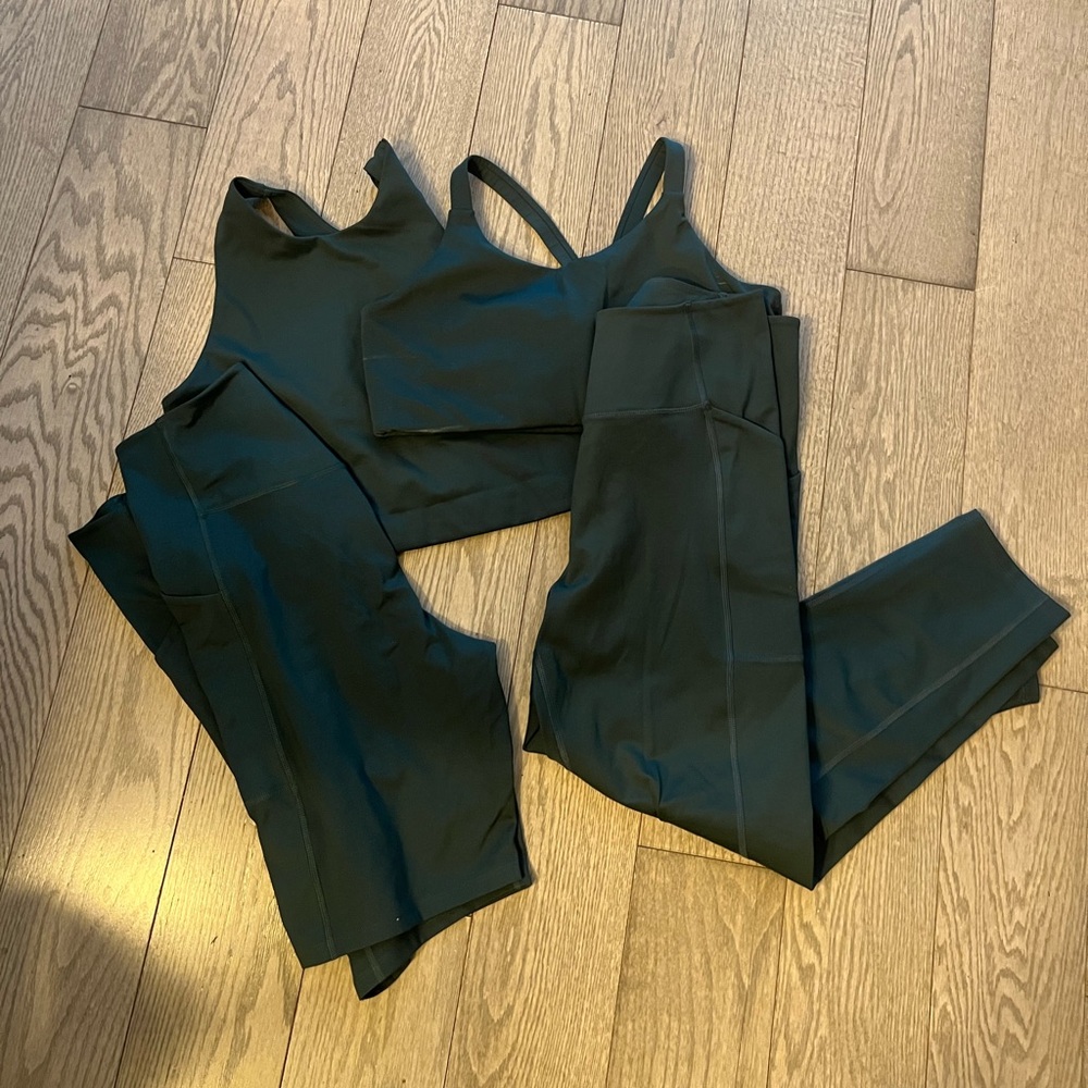 Girlfriend Collective Dark Green Bundle